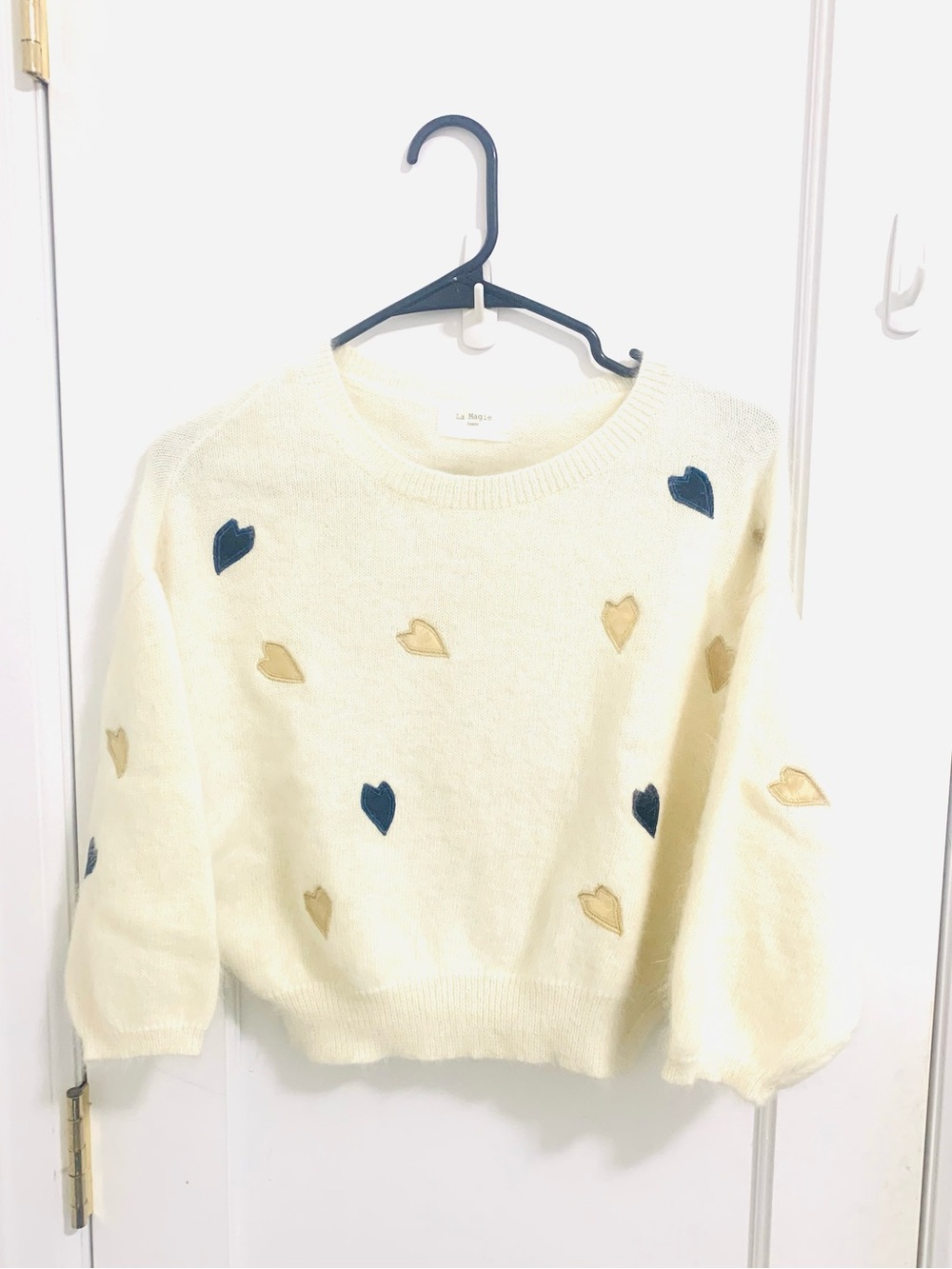 Cream-White Heart-Embroidered Women's Sweater Angora